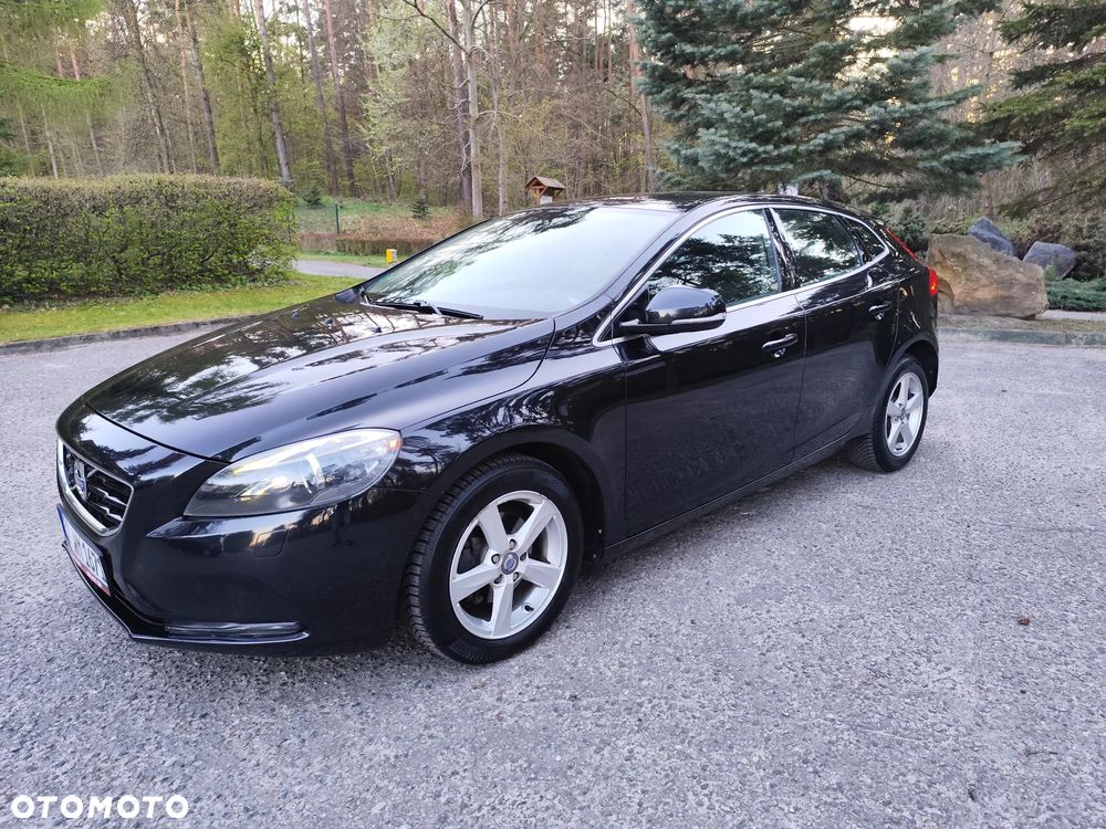 Volvo V40 D2 - 10