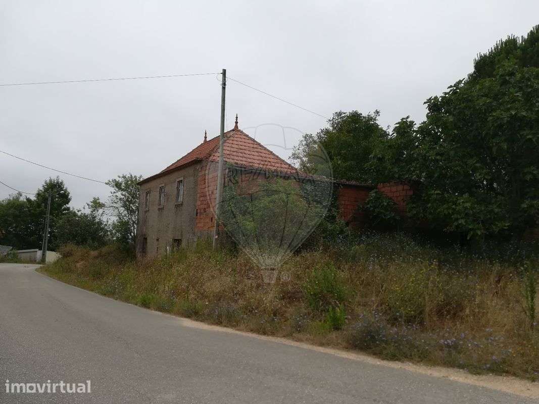 Moradia T4 para venda - Grande imagem: 2/7