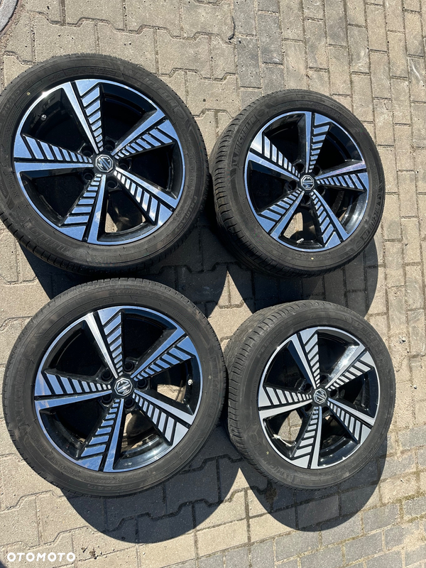 KOMPLET ALUFELG KÓŁ R17 5X112 MG ET41