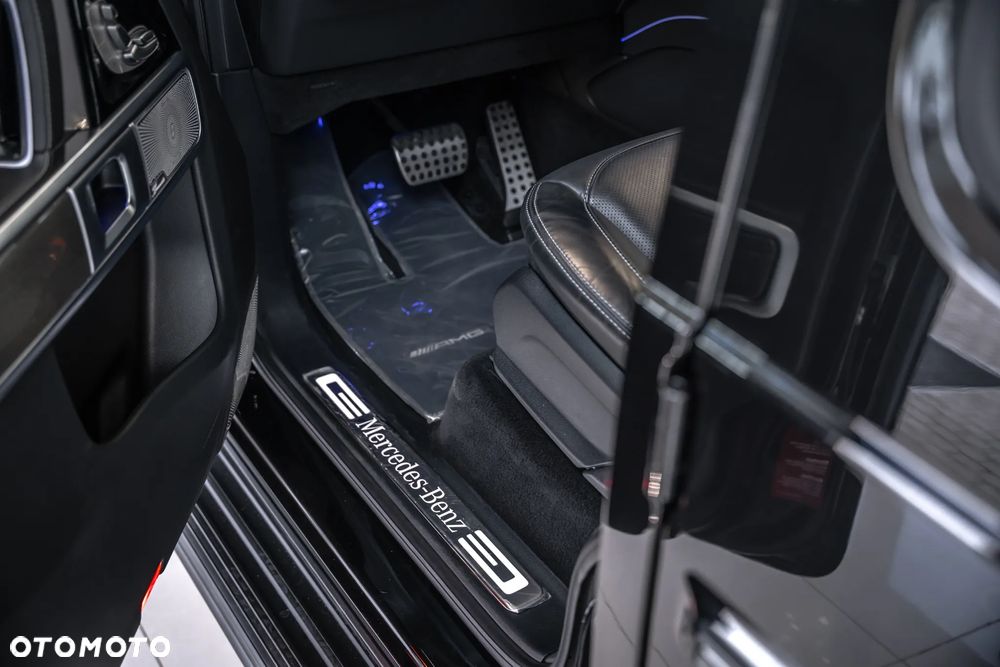 Mercedes-Benz Klasa G 450 d 9G-TRONIC - 24