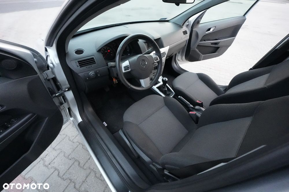 Opel Astra - 26