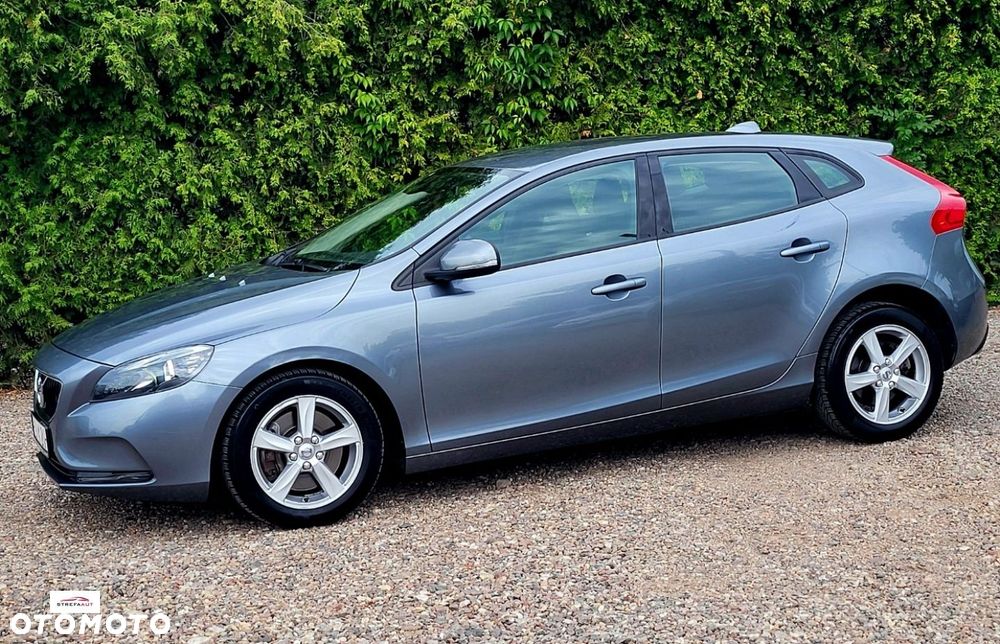Volvo V40 - 18