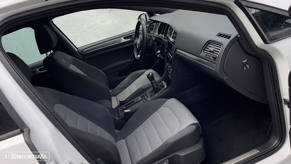 VW Golf 2.0 TDI Highline - 7