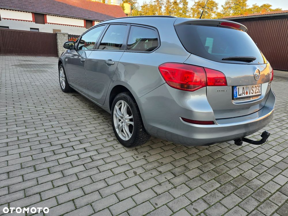 Opel Astra 1.7 CDTI DPF Sports Tourer - 9