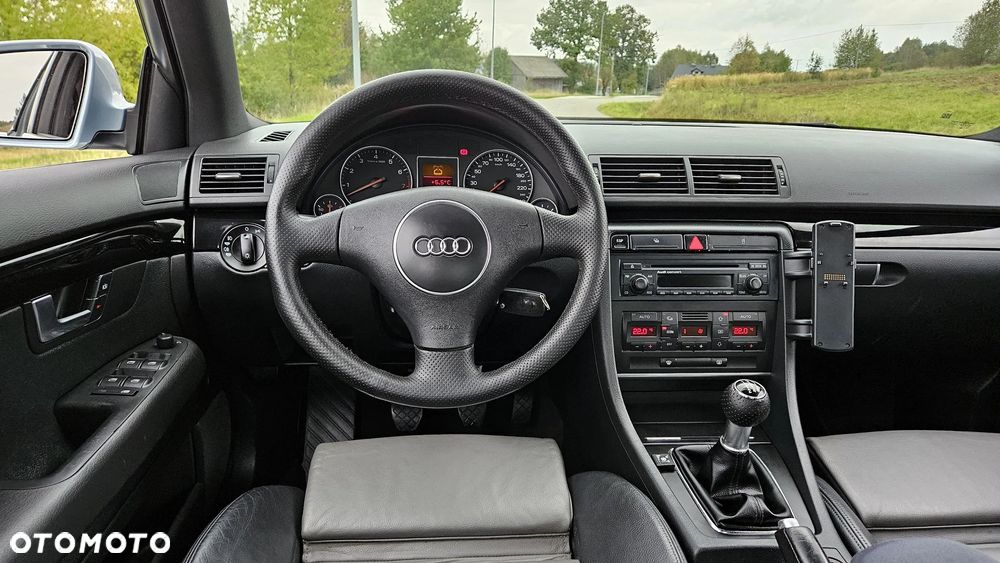 Audi A4 - 16