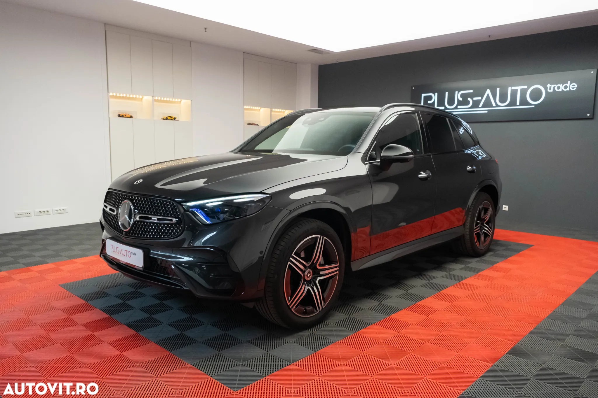 Mercedes-Benz GLC 300 de 4Matic 9G-TRONIC AMG Line Advanced - 4
