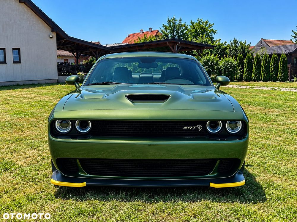 Dodge Challenger - 3