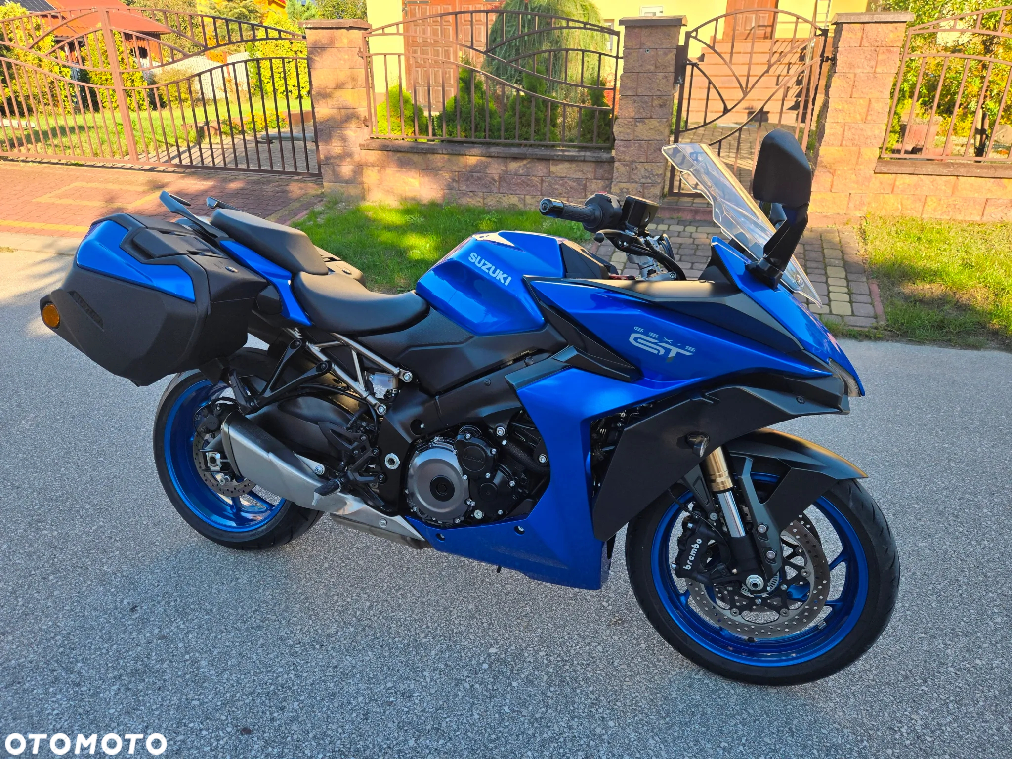 Suzuki GSX - 3