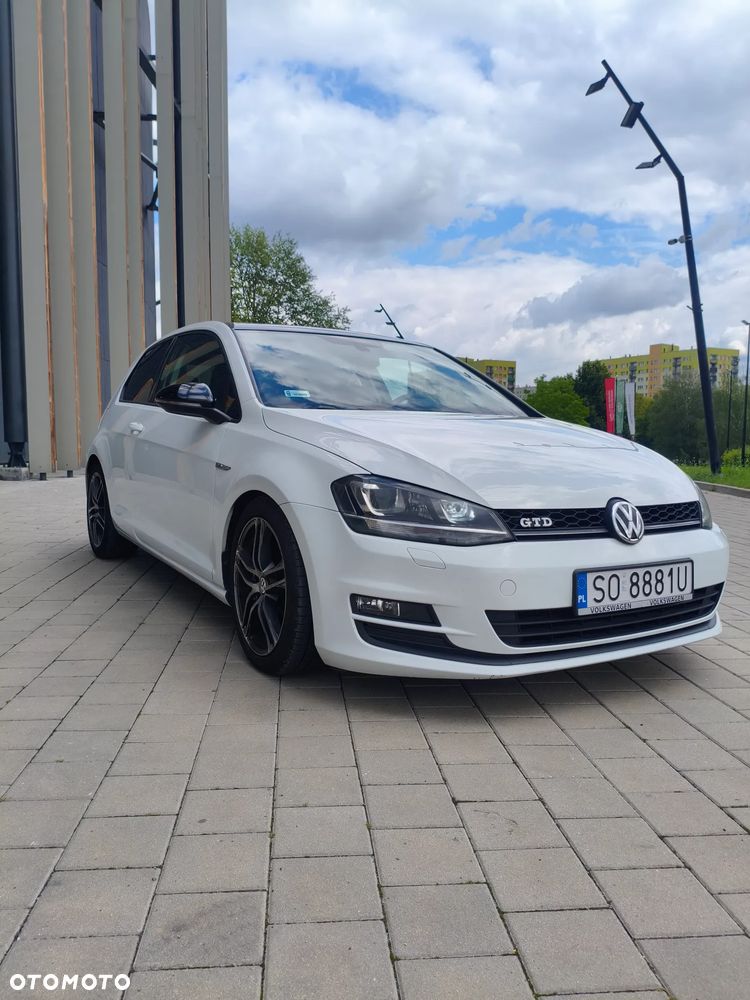 Volkswagen Golf 1.6 BlueTDI Trendline - 1