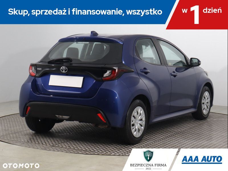 Toyota Yaris - 7