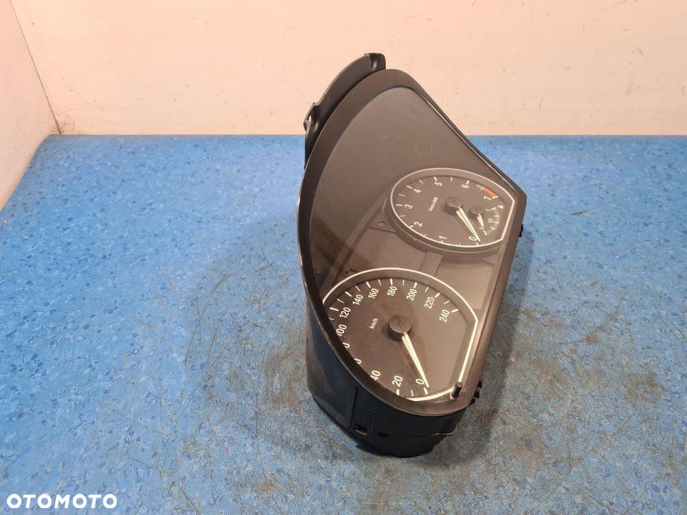 BMW 116 LICZNIK 912258701 - 4