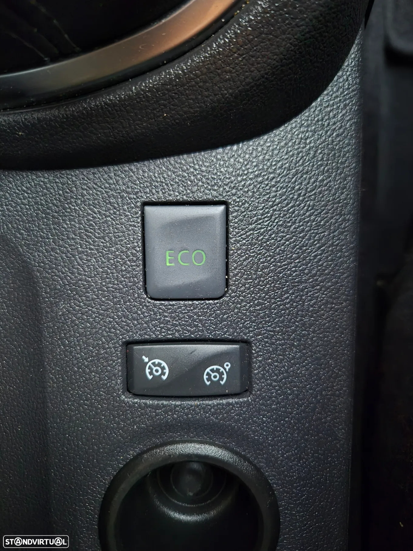 Renault Captur 1.5 dCi Exclusive XMOD - 21