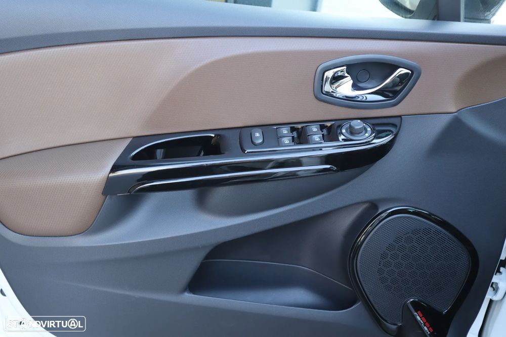 Renault Clio dCi 90 Limited - 12