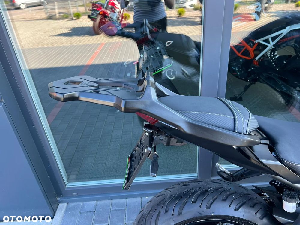 Yamaha MT - 10