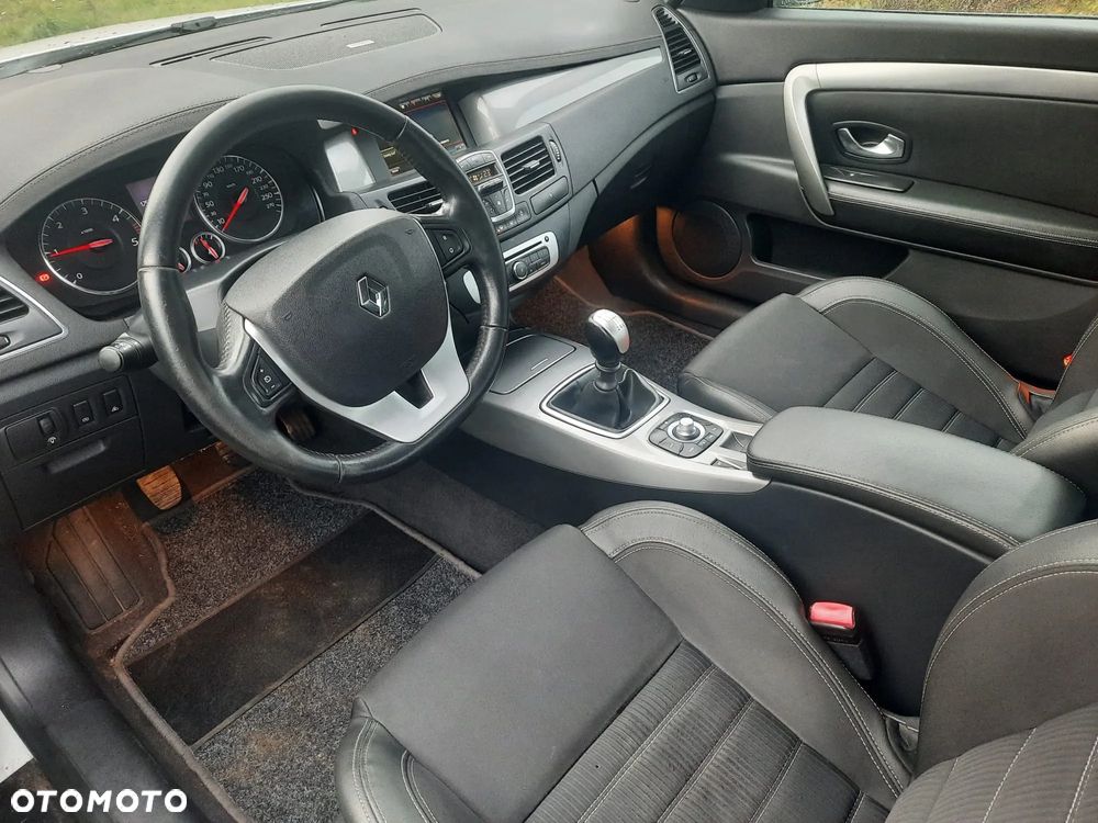 Renault Laguna dCi 150 FAP - 13