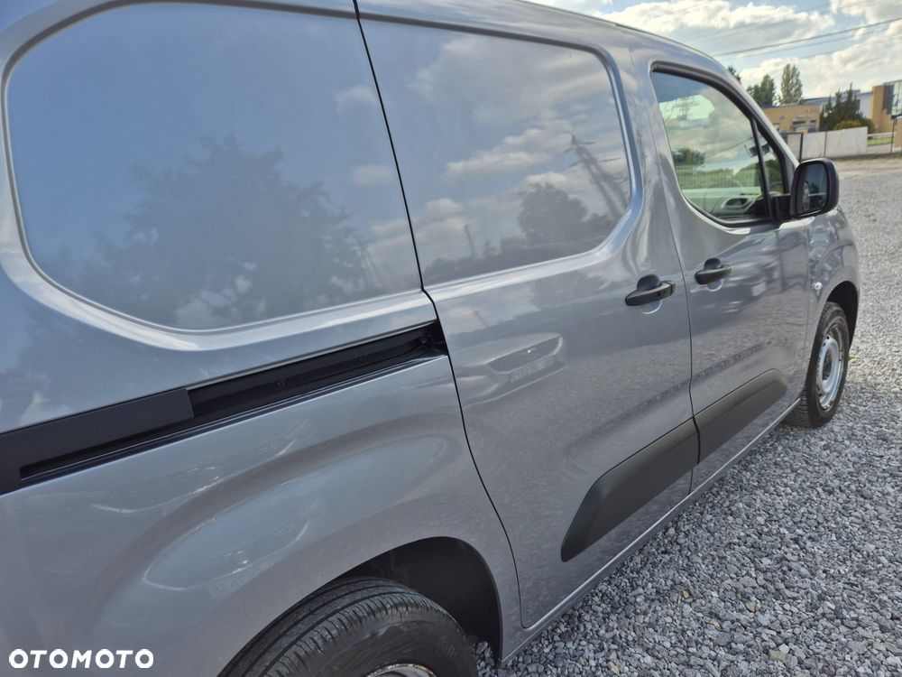 Opel COMBO - 24