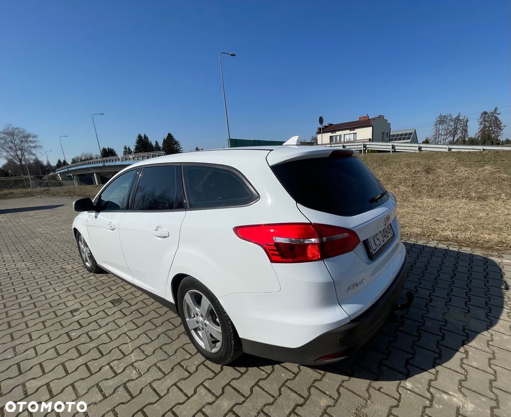Ford Focus 1.6 TDCi DPF Titanium - 4