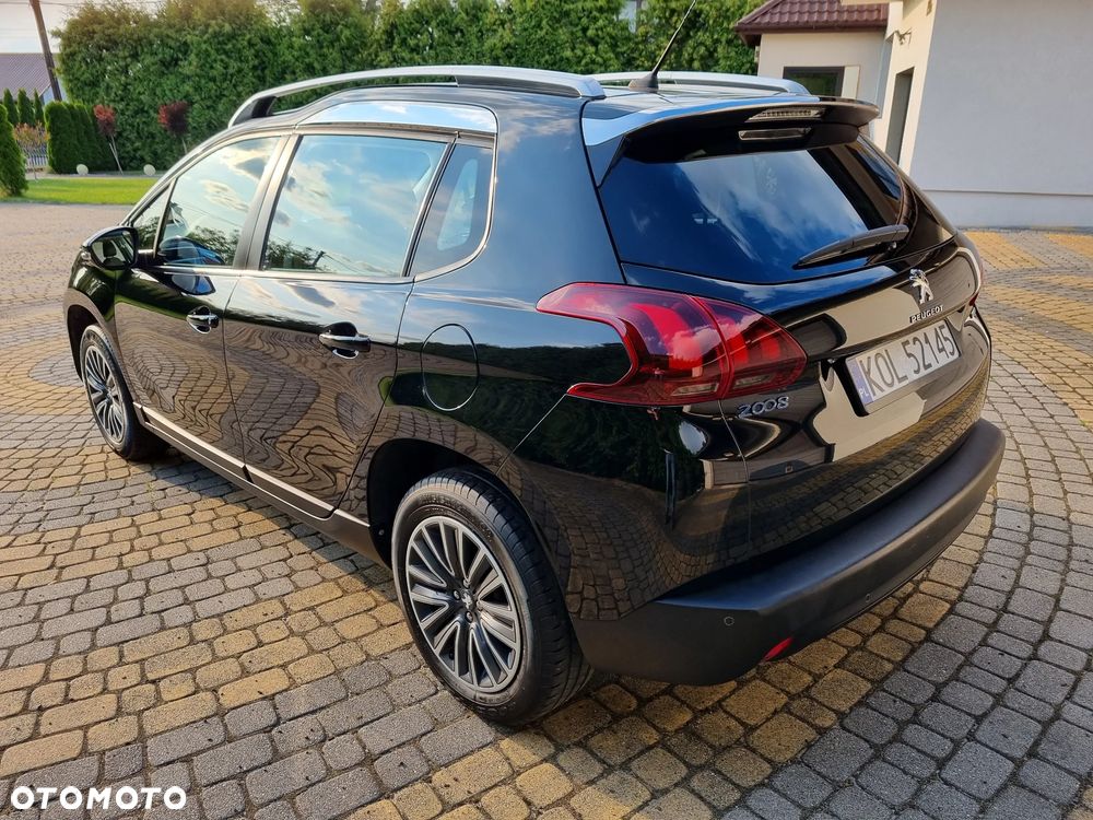 Peugeot 2008 1.2 VTi Allure - 4