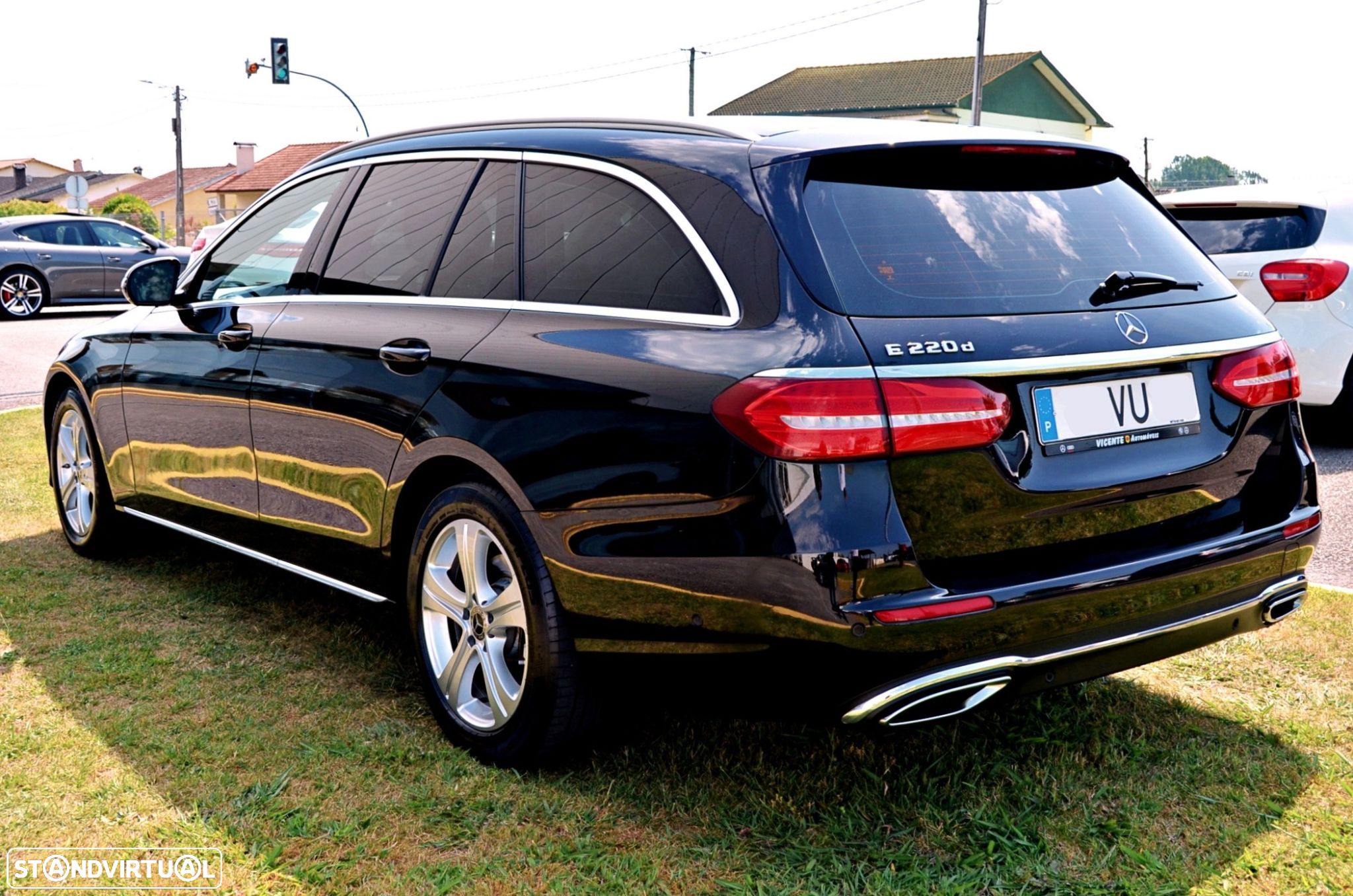 Mercedes-Benz E 220 d Avantgarde+ - 5