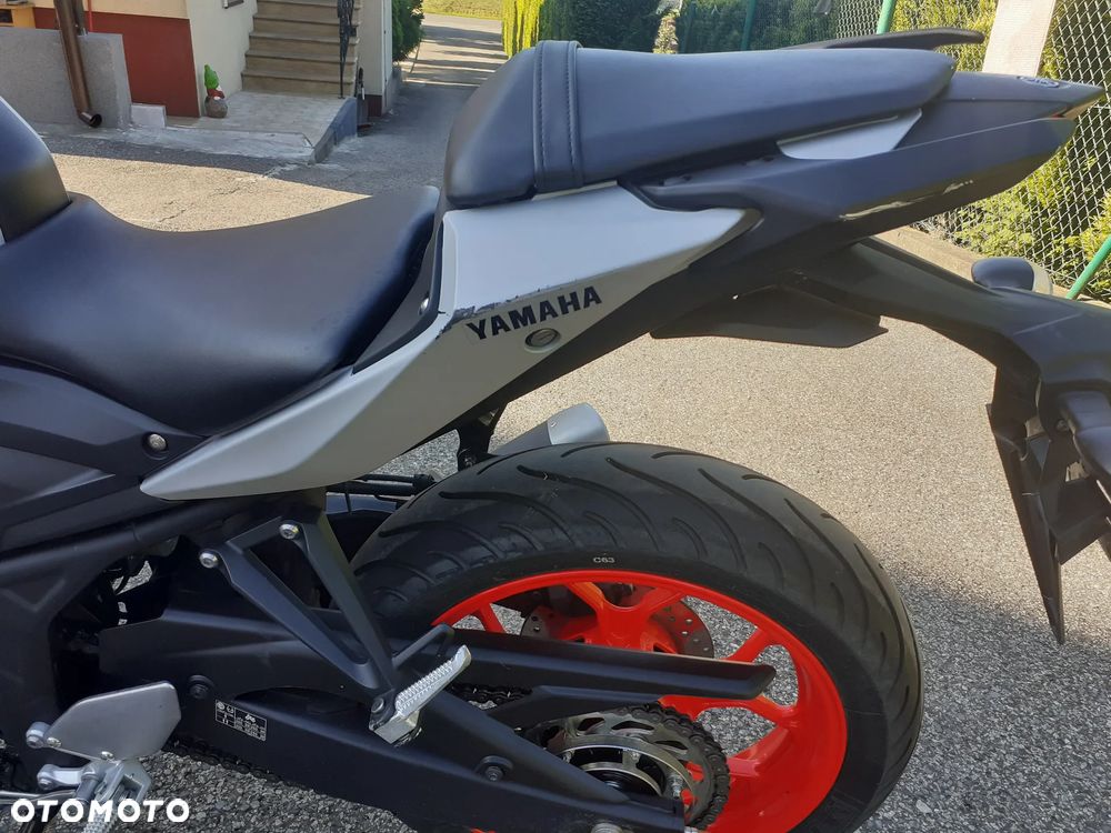 Yamaha MT - 7