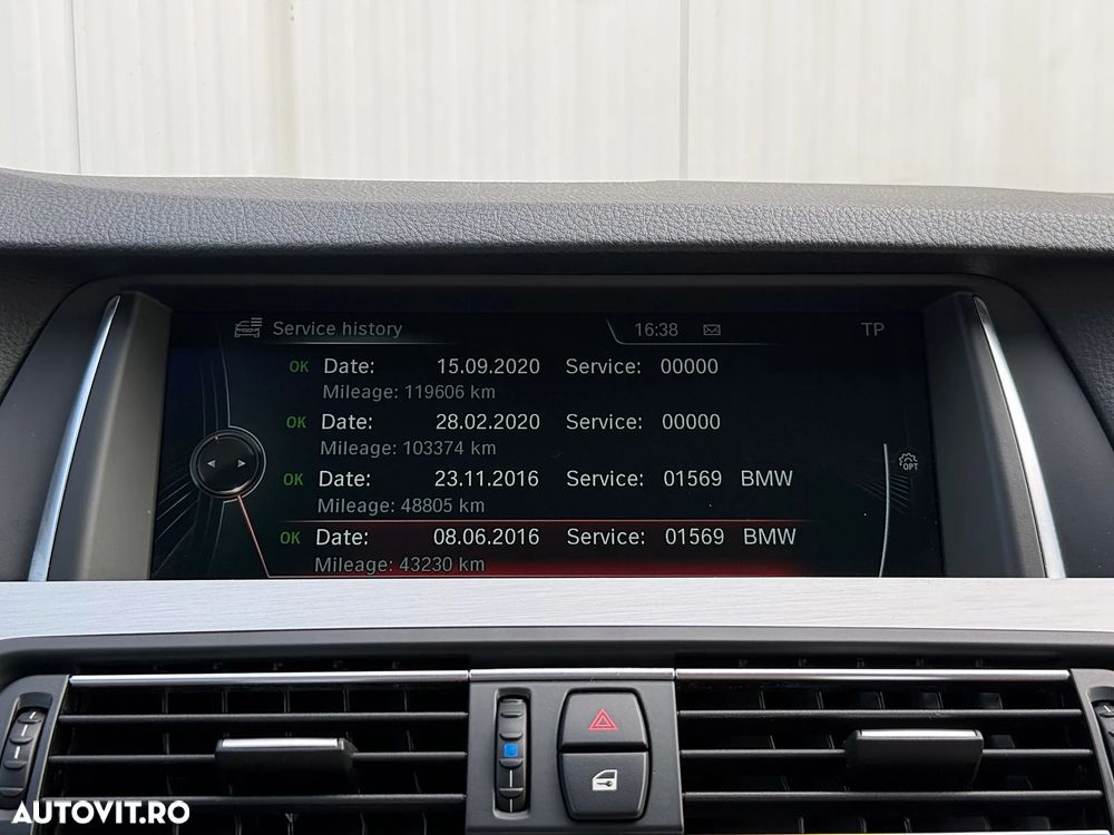 BMW Seria 5 520d xDrive Aut. - 35