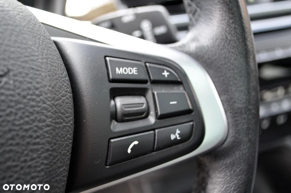 BMW X1 xDrive25i GPF Sport Line sport - 26