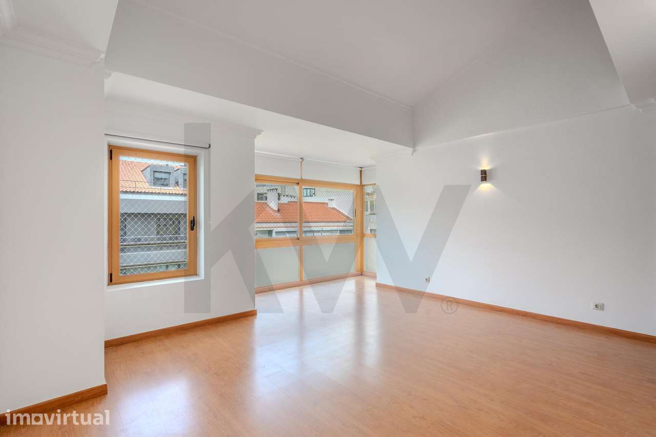 Apartamento T3 Duplex com garagem nas avenidas novas - Lisboa - Grande imagem: 3/34