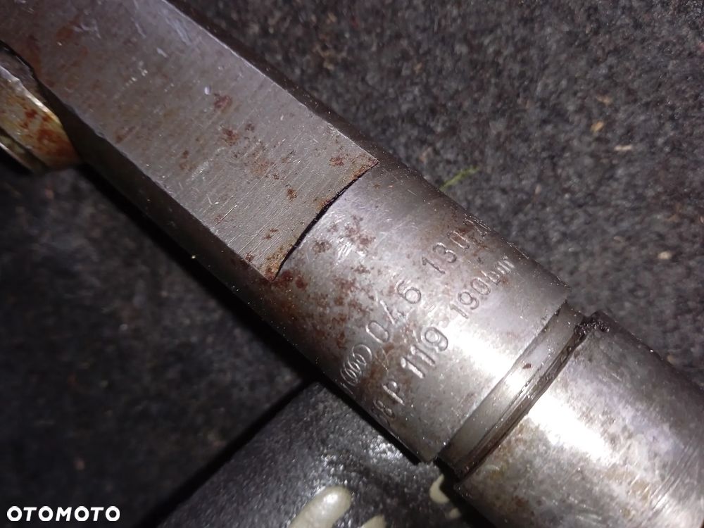 WTRYSK WTRYSKIWACZ AUDI A6 C4 2.5 TDI 046130201F - 2