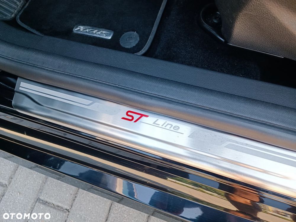 Ford Focus 1.5 EcoBoost STart-Stopp-System ST-LINE - 30
