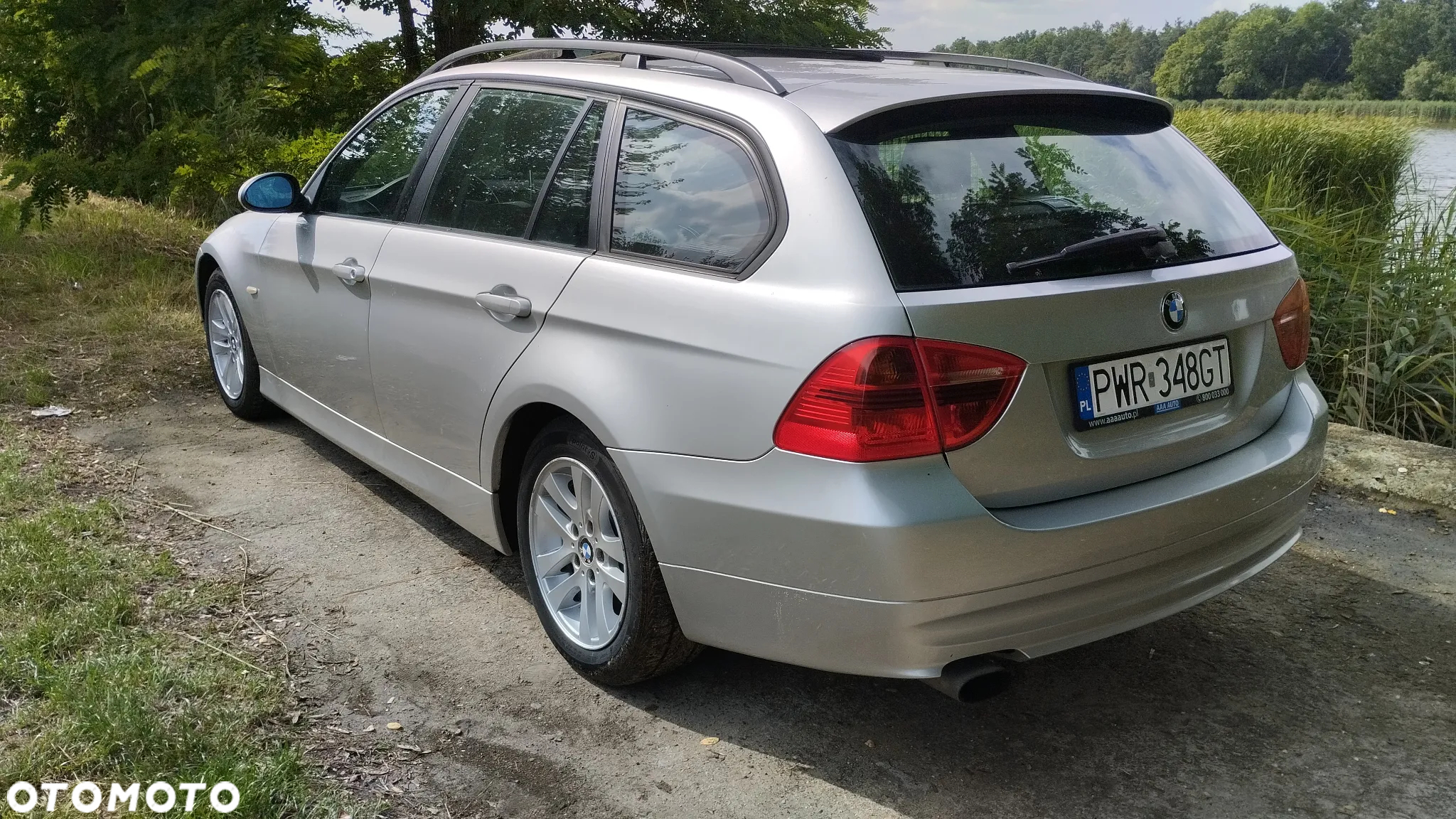BMW Seria 3 318i - 4