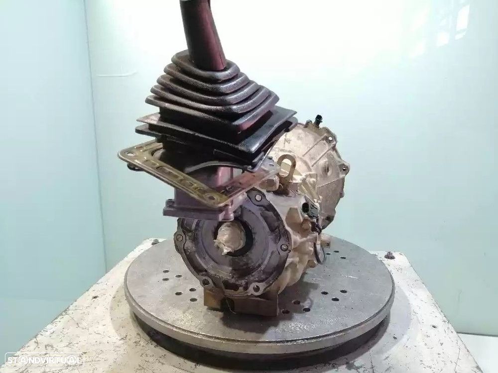 CAIXA VELOCIDADES SUZUKI VITARA 2001 - - 8