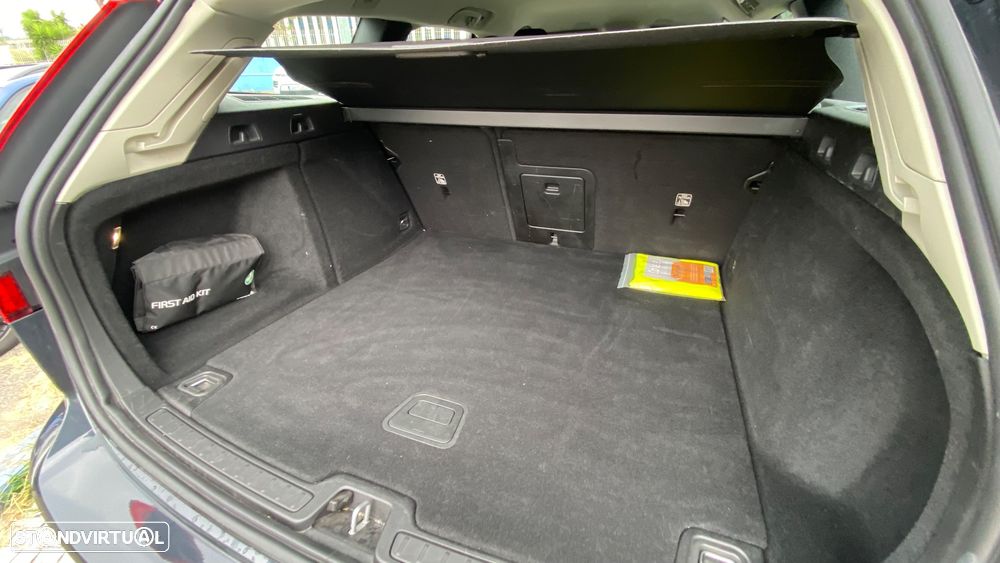 Volvo V60 2.0 D3 Momentum Plus Geartronic - 13