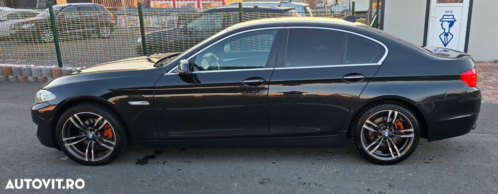 BMW Seria 5 520d - 13