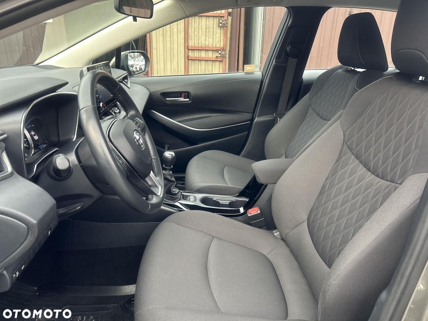 Toyota Corolla - 11