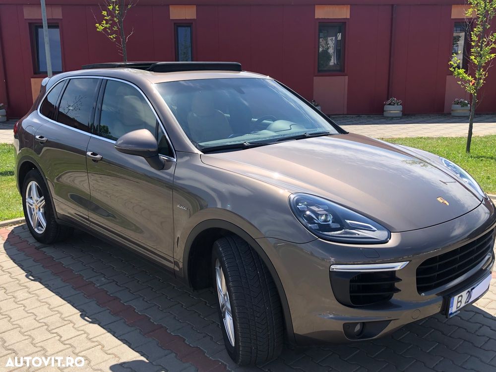 Porsche Cayenne 3.0 L V6 - 5