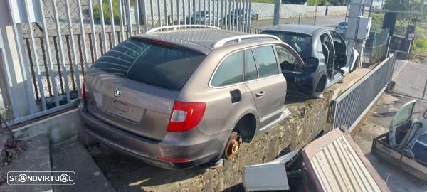 Traseira Skoda Superb Ii (3T4)