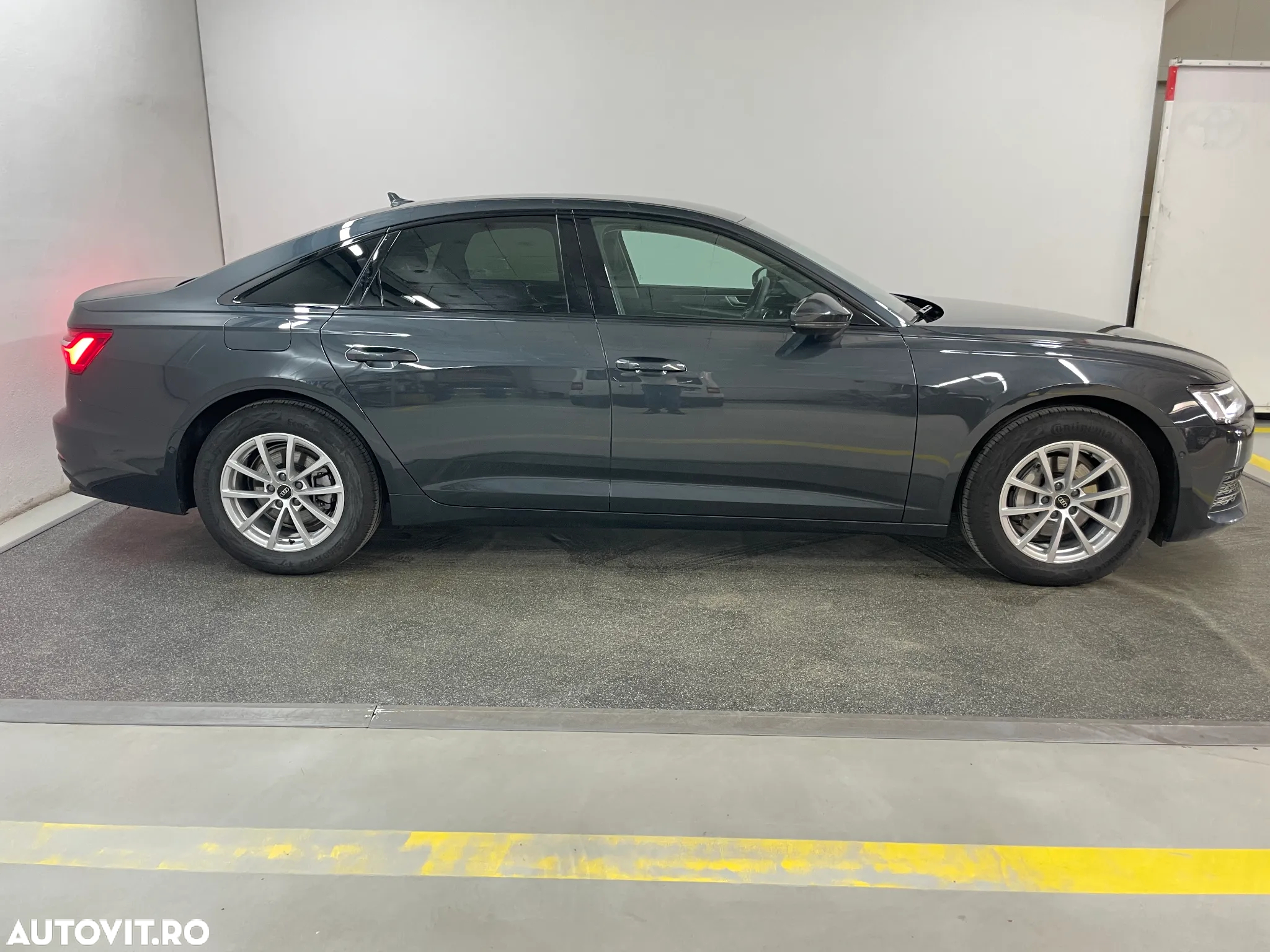 Audi A6 2.0 40 TDI quattro S tronic Basic - 6
