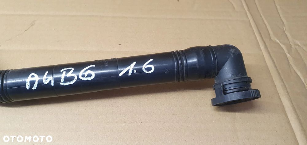 Rura wąż przewód powietrza Audi A4 B6 1.6 8E0133889A - 3