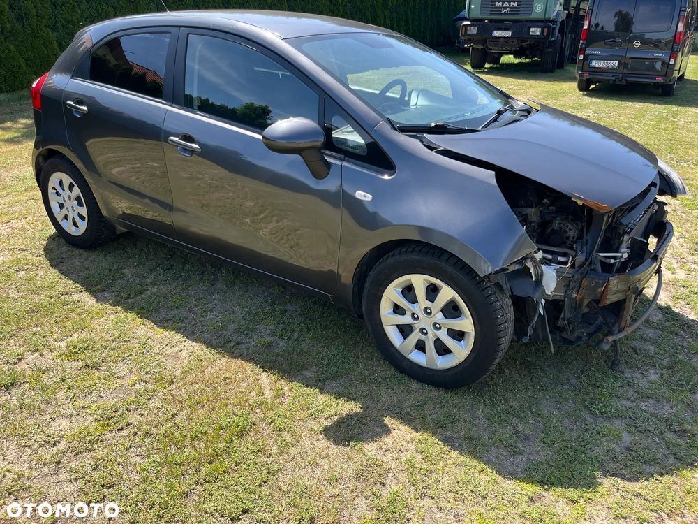 Kia Rio 1.2 Dream Team Edition - 5