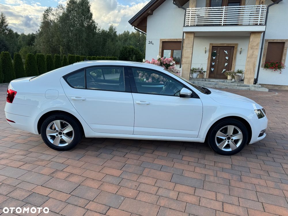 Skoda Octavia 1.6 TDI Business - 5