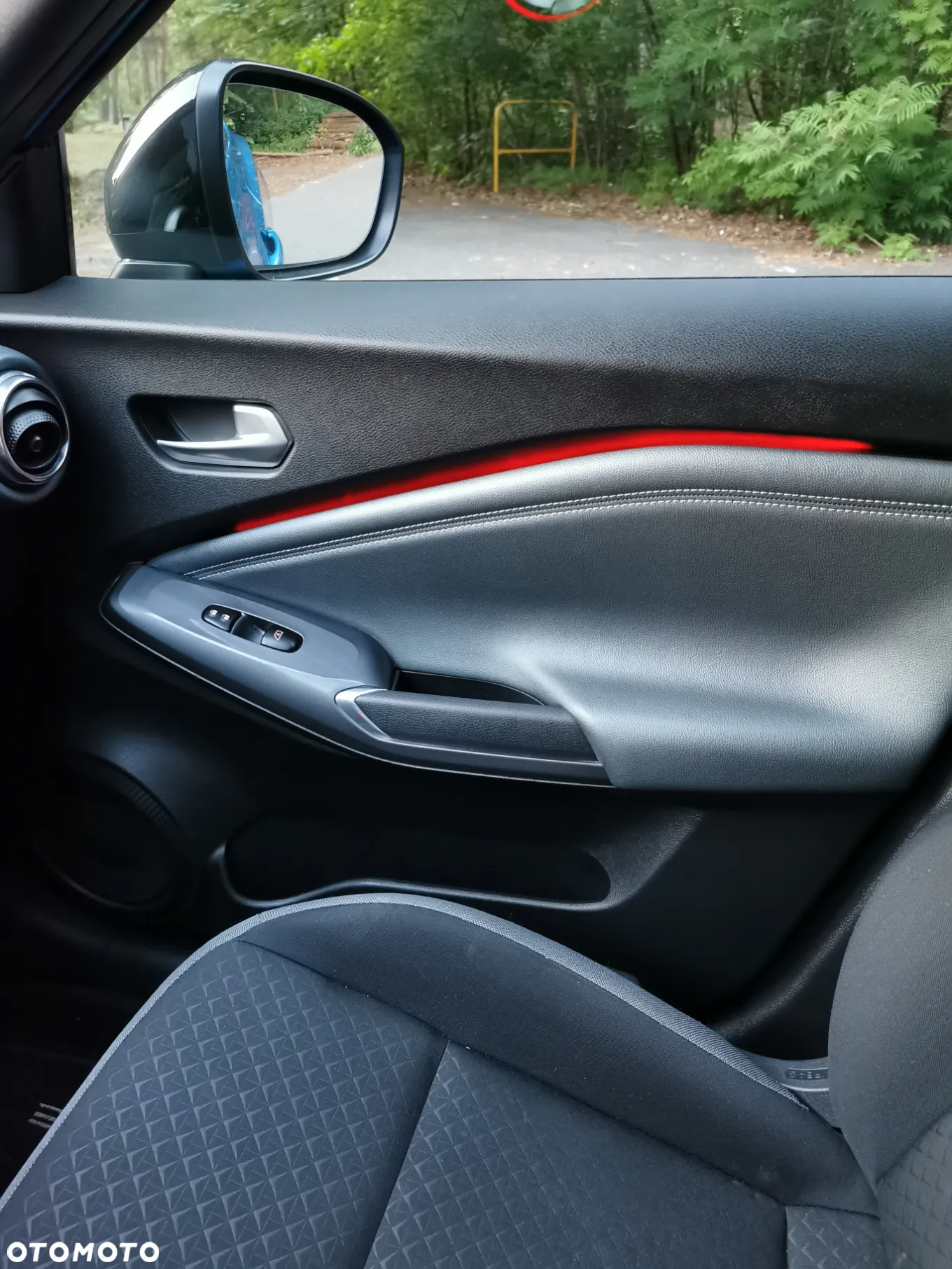 Nissan Juke 1.0 DIG-T N-Connecta - 38