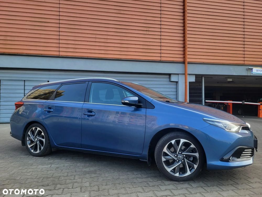Toyota Auris - 19