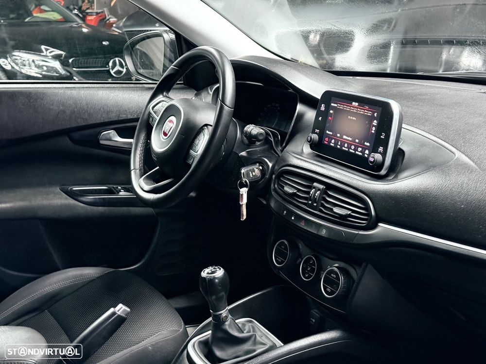 Fiat Tipo 1.6 M-Jet Sport - 11