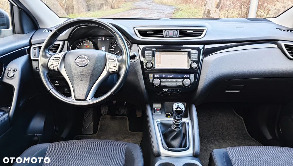 Nissan Qashqai 1.6 DIG-T N-Connecta - 31