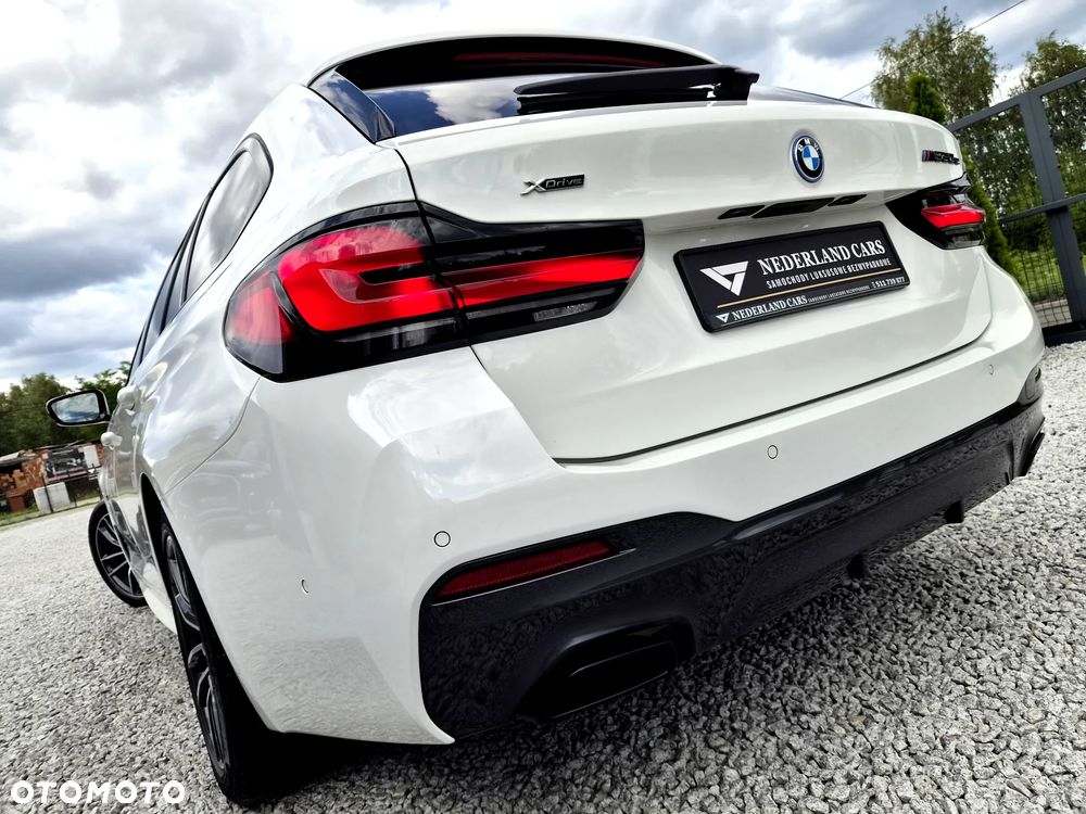 BMW Seria 5 530e xDrive M Sport sport - 33