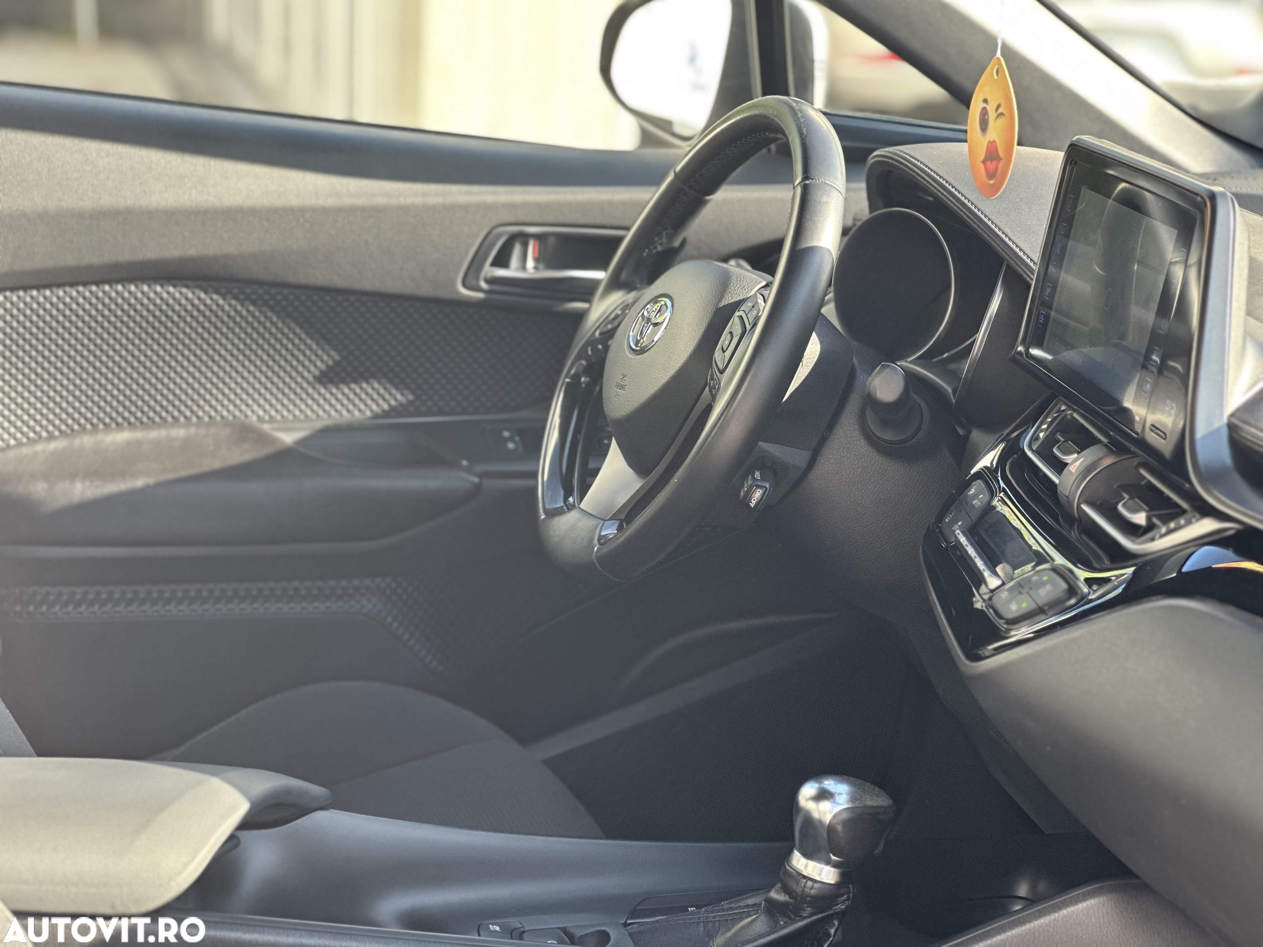 Toyota C-HR - 33
