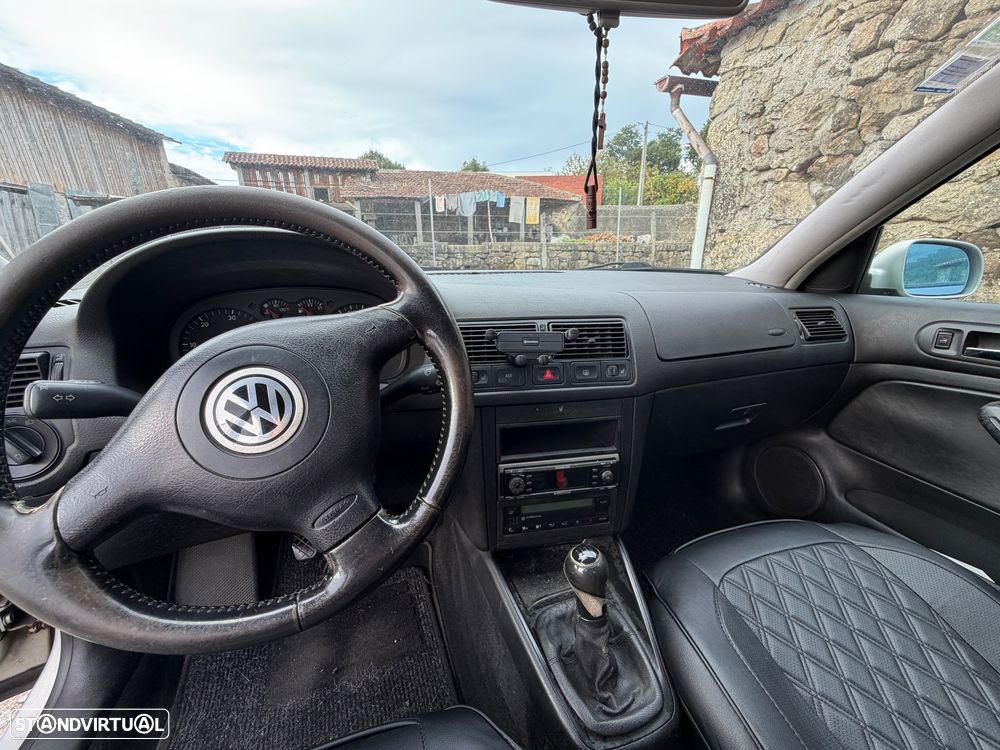 VW Golf 1.9 TDi Highline - 8