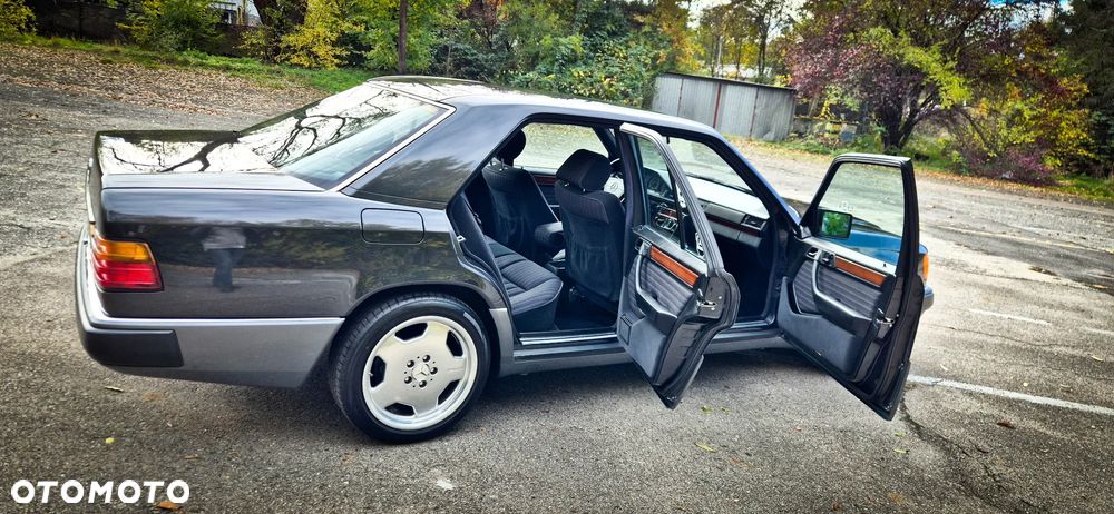 Mercedes-Benz W124 (1984-1993) - 20