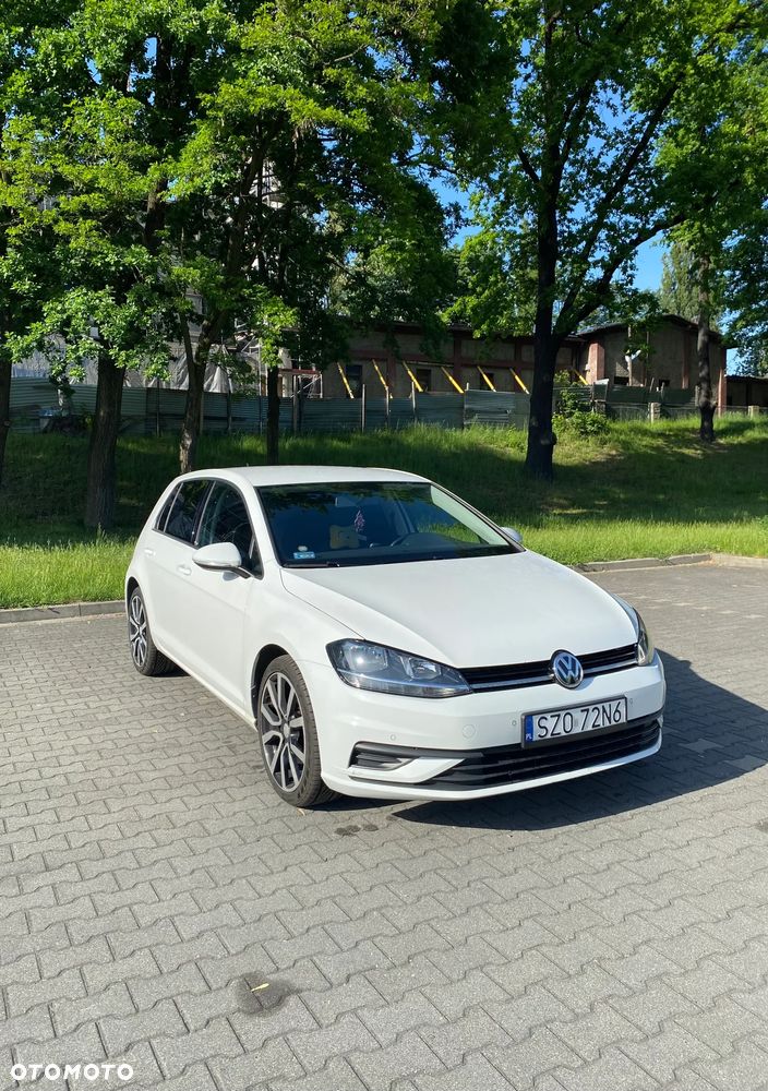 Volkswagen Golf 1.0 TSI BMT Trendline - 5