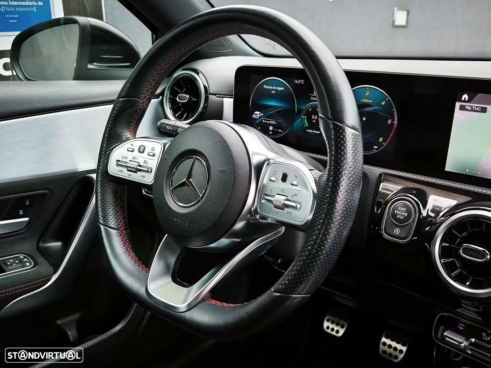 Mercedes-Benz A 180 d AMG Line - 29